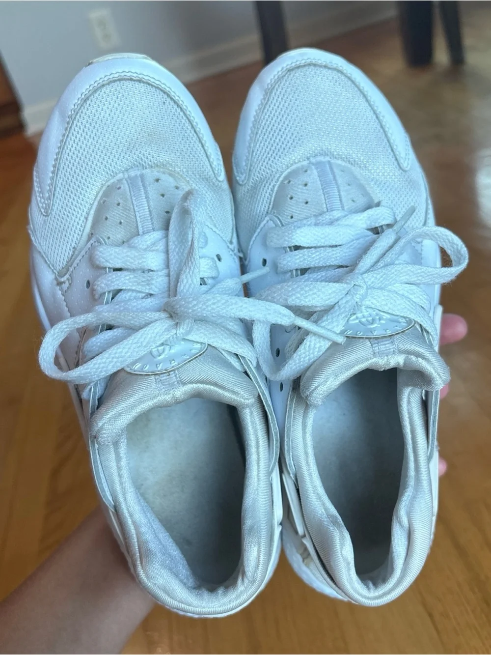 Nike Air Huarache Sneakers Shoes Triple White Limited Edition Big Kid Youth Sz 6